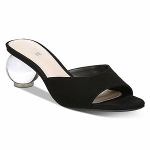 Beautiful and hip sandals